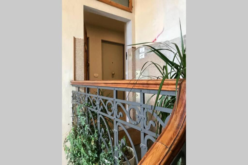 Sunny Floor In San Frediano Apartamento *